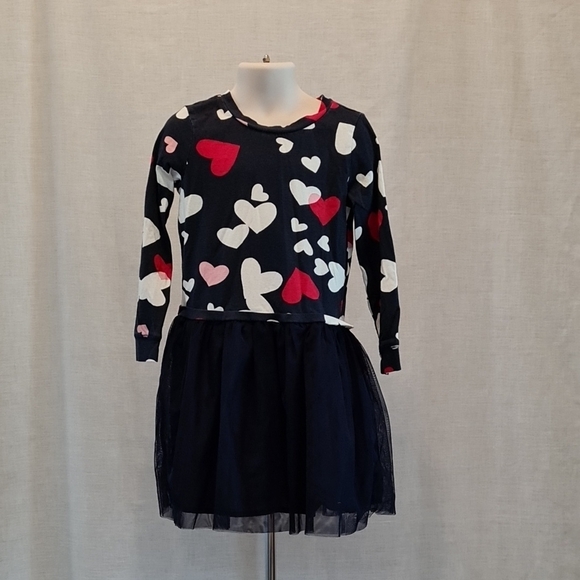 GAP Black with Hearts Long Sleeve Crew Neck Girls Dress 5T in GUC - Picture 1 of 4